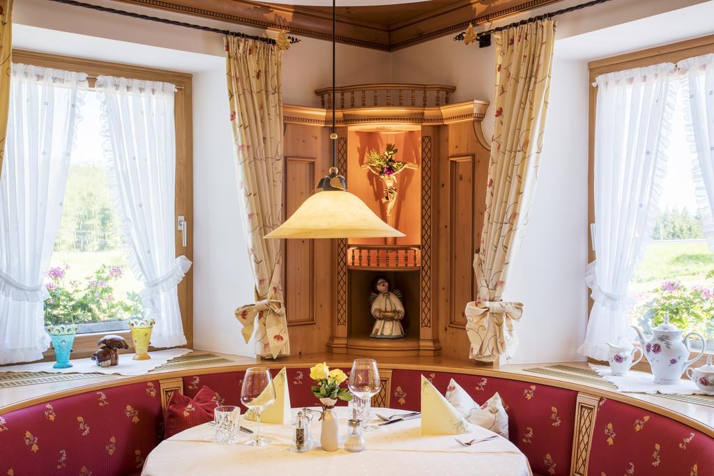 Gasthaus Zum Kreuz Sankt Märgen Екстериор снимка